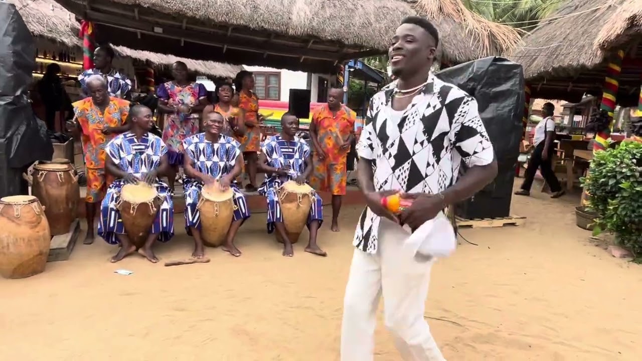 Jigbo/ Waka, Kokrobite Akrowa Cultural Group.