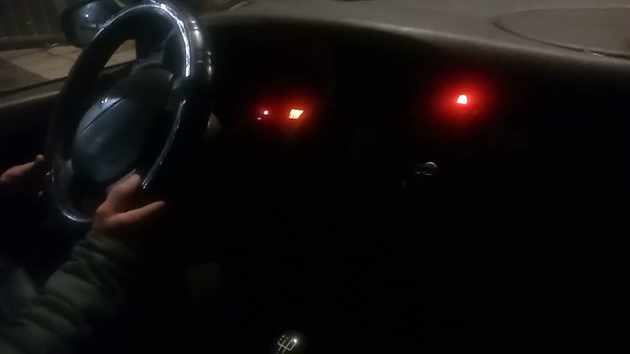 Arranque del coche del abuelo Renault scenic  🌃🌚 