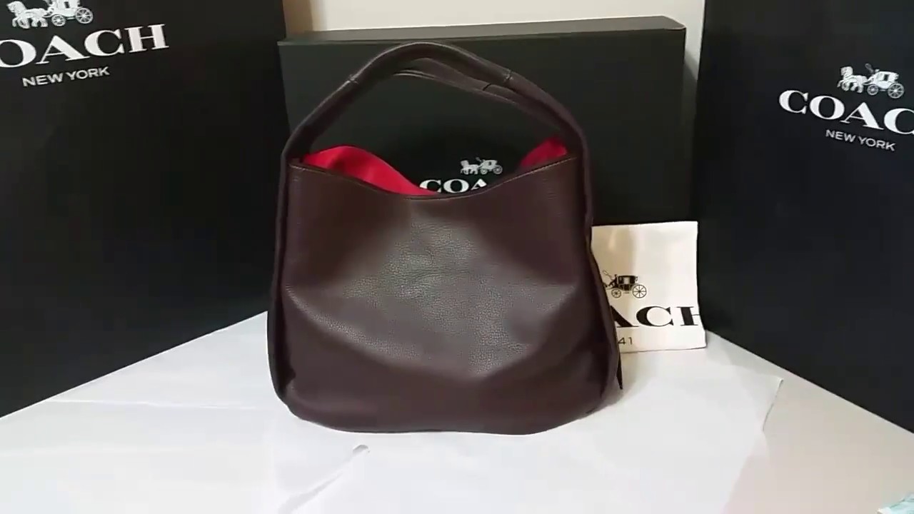 COACH:  BANDIT HOBO 39 (1941 Collection)......Another Coach🤗