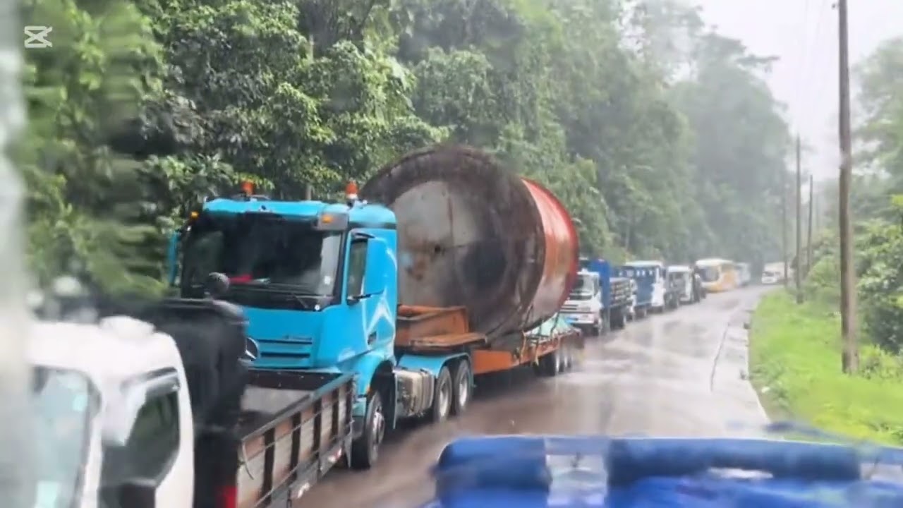 Carreteras Peligrosas de la Amazonía Ecuatoriana curvas cerradas lluvia y mal estado de las vias 