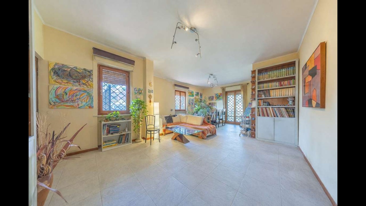 LA GIUSTINIANA. Via Guido Guida. Trilocale con terrazzo 80 mq e box auto.