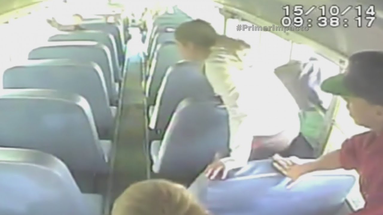El líquido anticongelante provoca incendio en un bus escolar