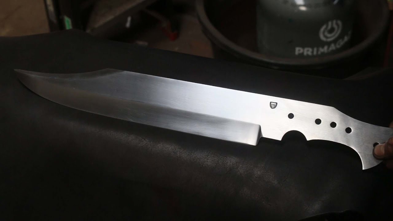 Forging a new and improved ultra bowie knife, part 1, forging the blade.