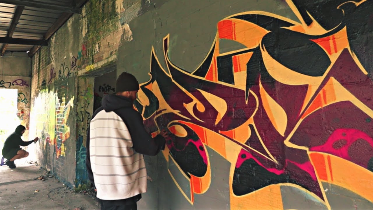 UK GRAFFITI - ABANDONED BUILDING BURNERS - DROWS x ALOOF