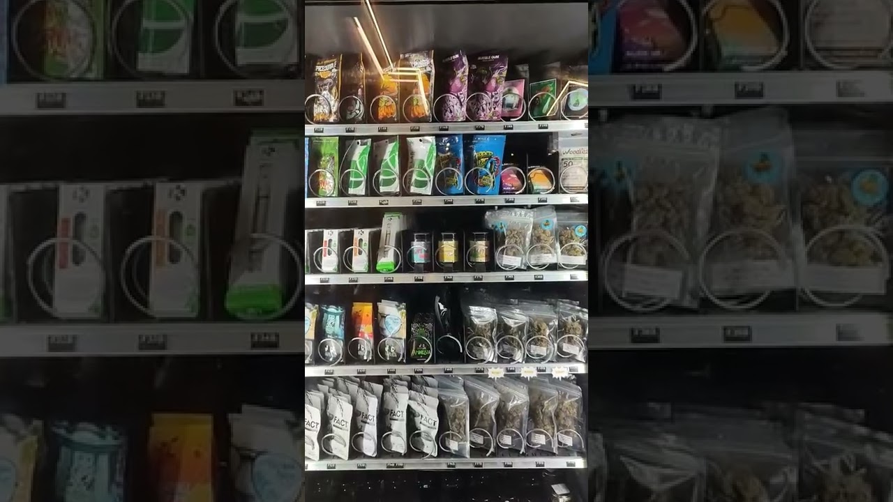 Weed Vending Machineفي أسهل من هيك؟#shorts #youtubeshorts #weed #smoking #travel