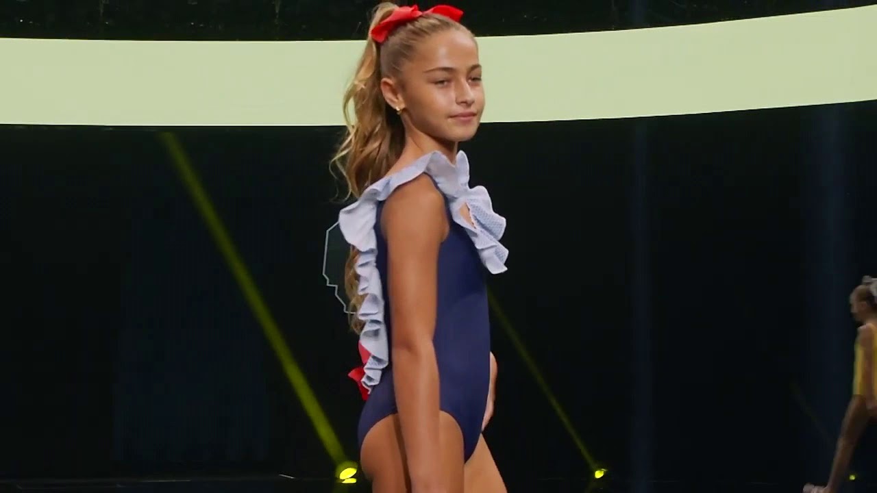💚FATIMA RODRIGUEZ - Desfile KIDS infantil en Gran Canaria Swim Week by Moda C&aacute;lida💚