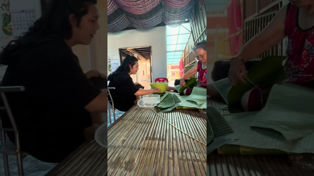 อลอัวแฟมิลี่ 😂 #เฮือนเพื่อนกัน #คนอุบล #ครอบครัว #บายศรี #อีสานบ้านของเฮา #โลกใบเล็กๆของฉัน #ความสุข