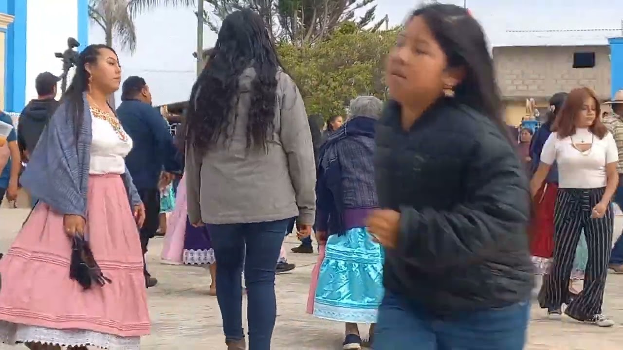 Asi se baila con la banda, en San Miguel cuevas# Domingo de pascua.