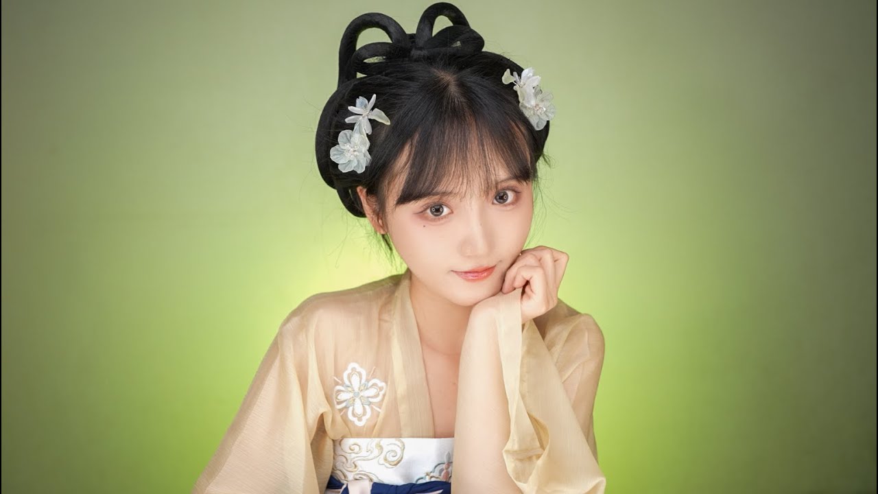 ✨Chinese Princess Performs Relaxing ASMR Ear Cleaning✨汉服采耳💤