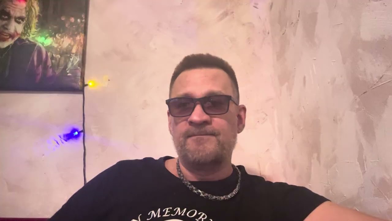 В чем смысл жизни мужчины ?