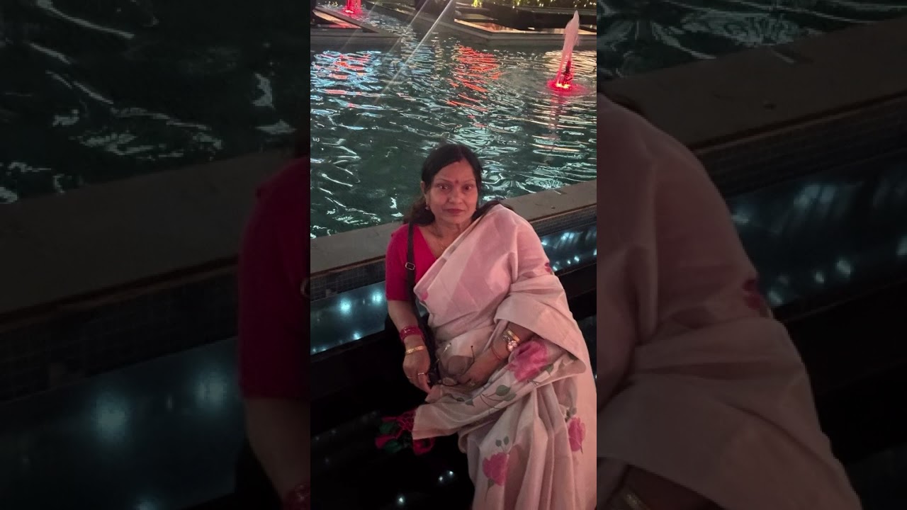 गंगा किनारे बैठ के, चाँद को निहारूँ शिव को पुकारूँ...