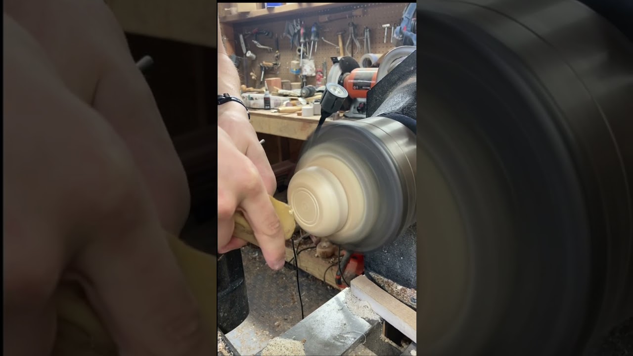 Making a Wooden Yo-Yo on the Lathe - Woodturning