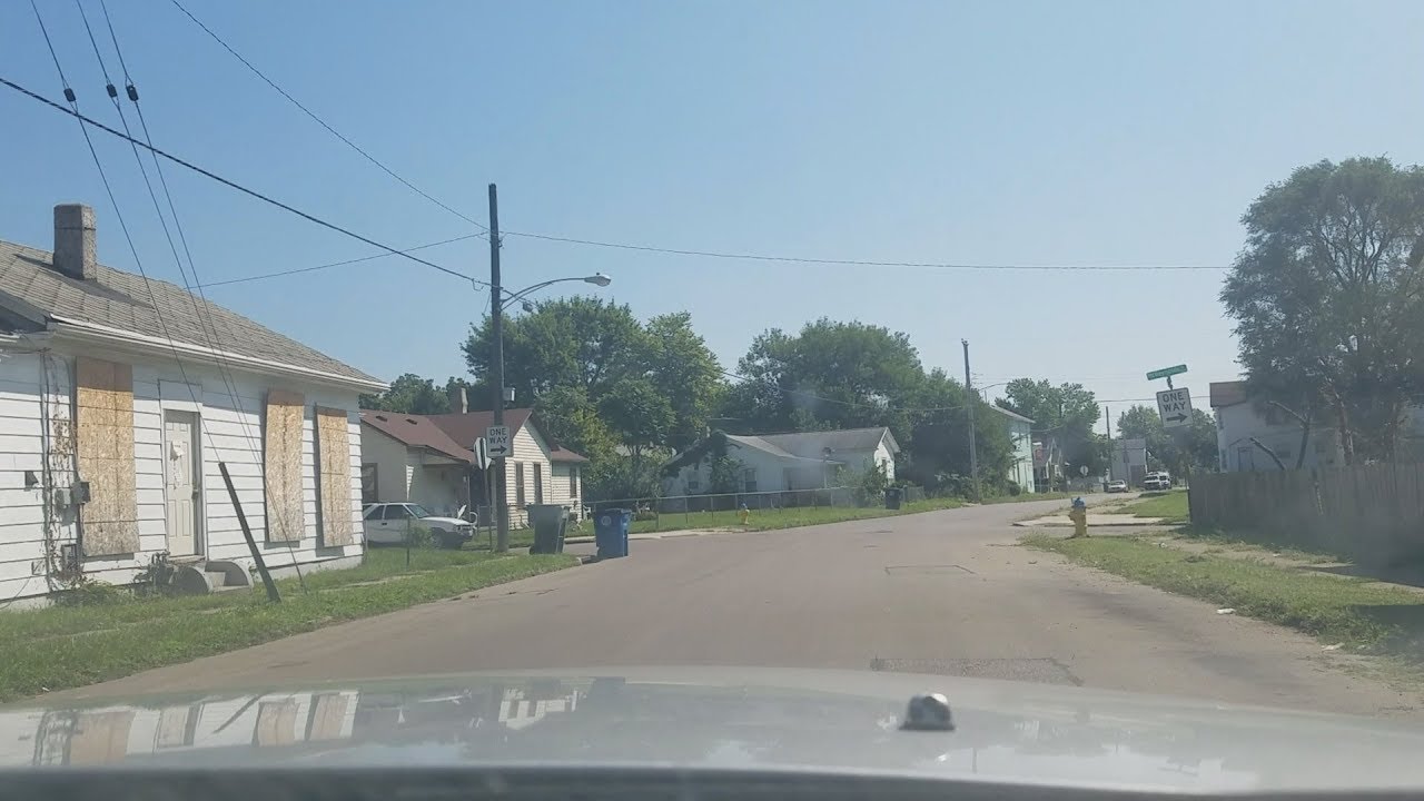 Driving In Downtown Dayton, Ohio / The Streets Of Eastside Dayton, Ohio