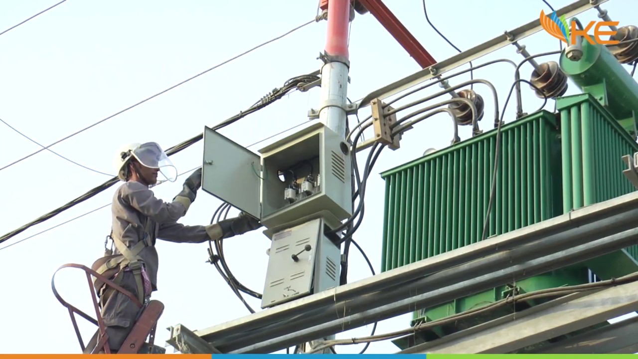 K-Electric installs new PMTs & low-cost meters in Mujeeb Goth, Orangi