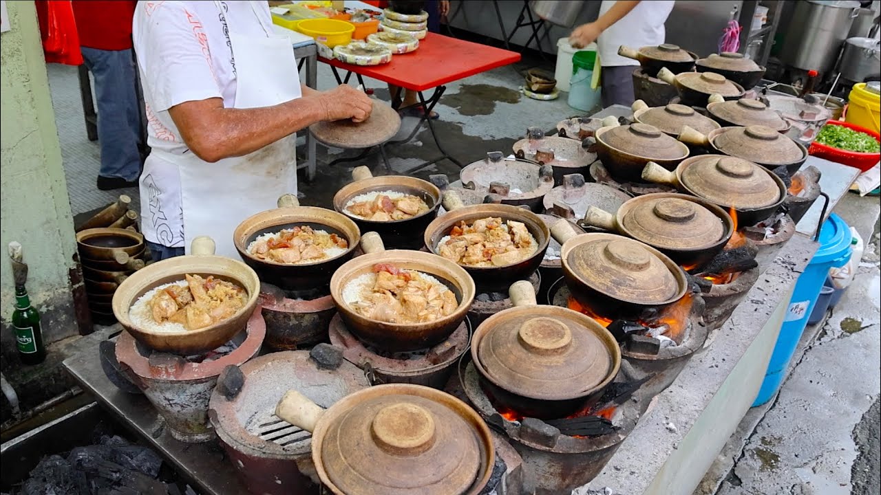 50 лет неизменного вкуса! Самый популярный рис с курицей в глиняном горшке в Малайзии