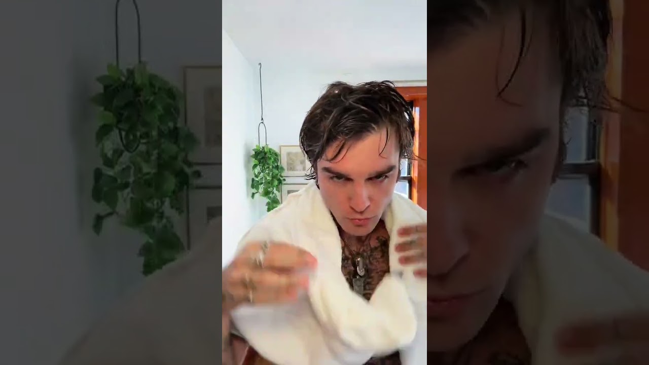 💥 Transform your hair routine with American Crew's Fiber Pre-Styling Cleanser for Valetines Day!