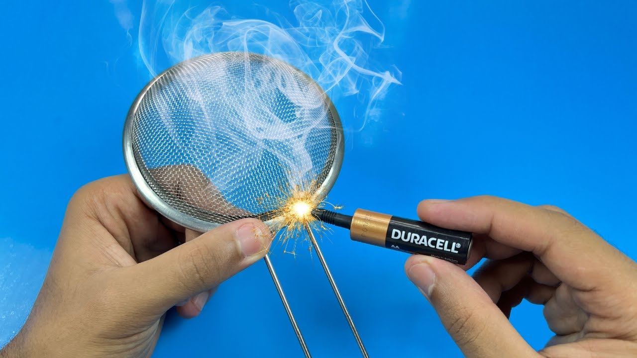 How To Make Simple Welding Machine From 1.5V Battery! Recycle used 1.5v AA Batteries