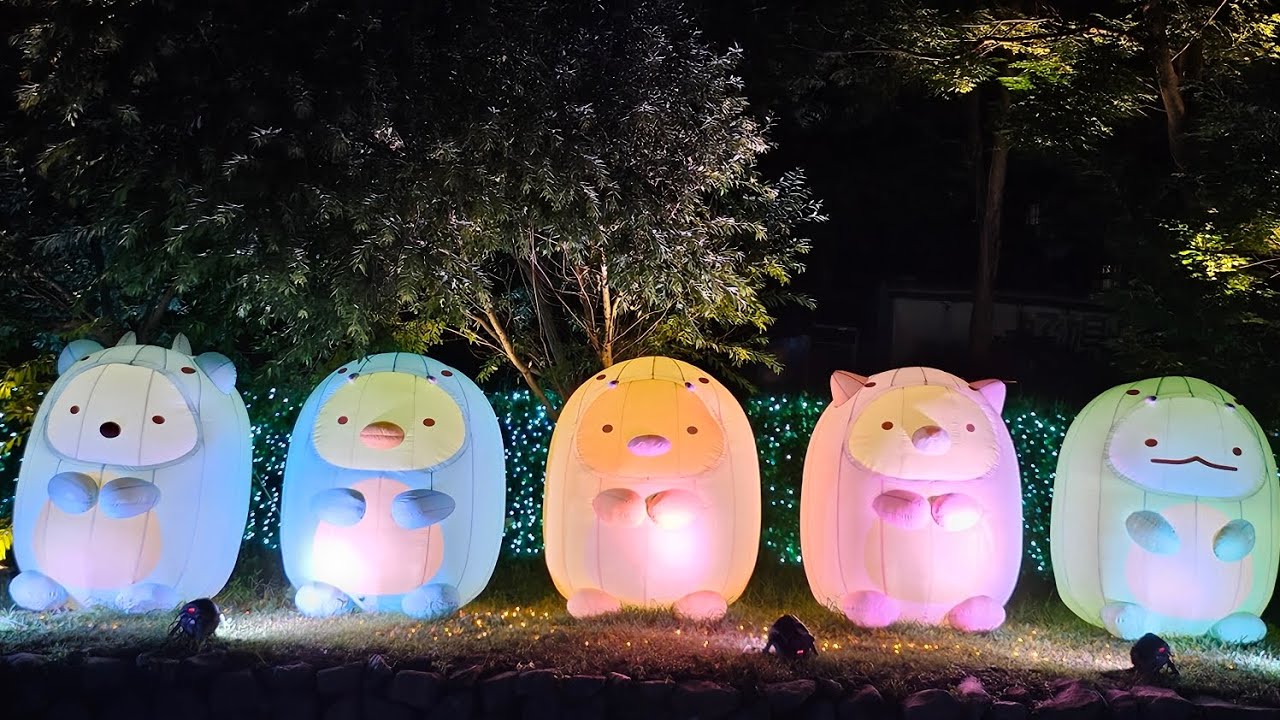 2024小鎮光影藝術節活動期間113年6月7號~8月4號開燈時間每天晚上6點半~晚上10點地點:鹿港小鎮範圍:中山街，老街，公會堂，桂花巷藝術村，舊街溪，福鹿溪喜歡角落生物的朋友們，趕快來尋找吧🥰