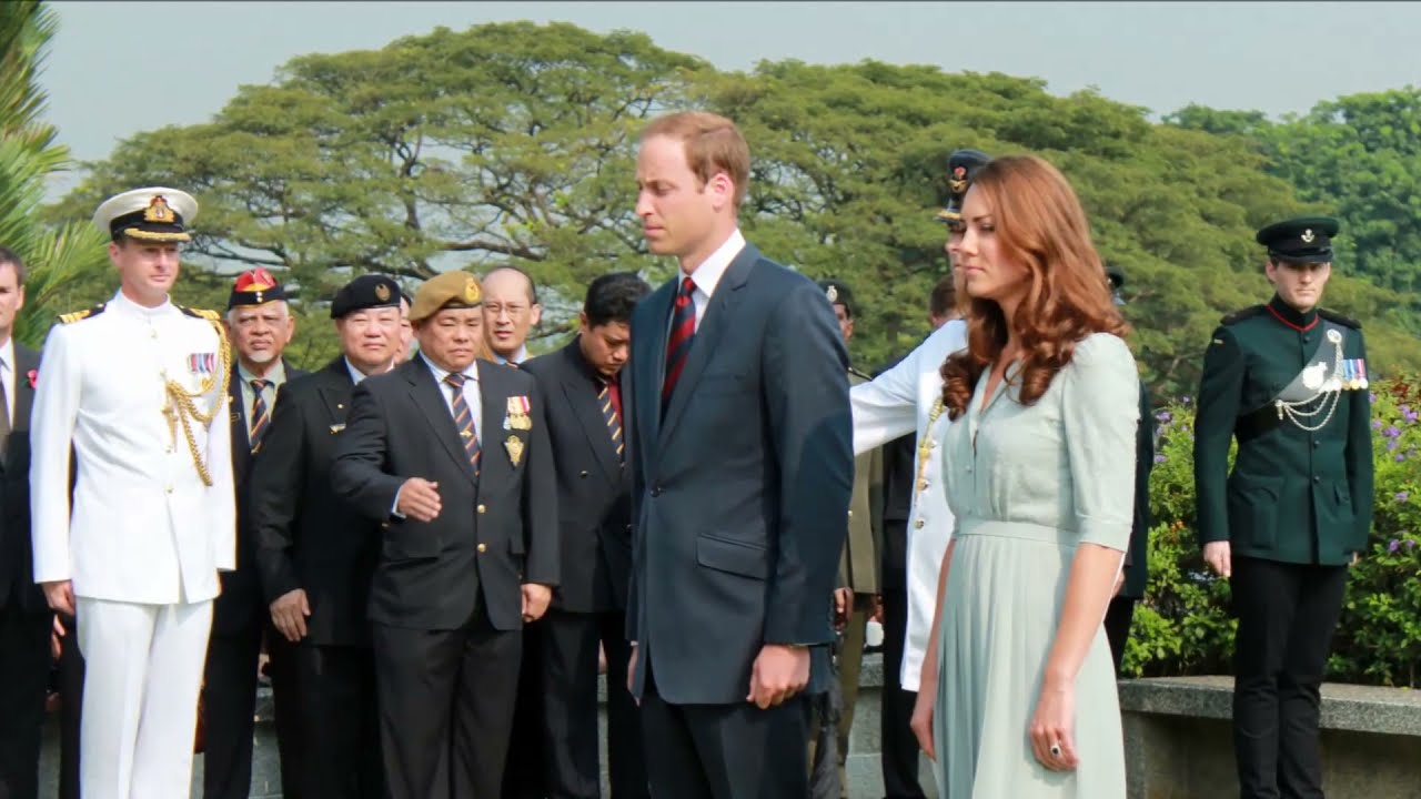 PRINCE WILLIAM, HRH Duke of Cambridge. Catherine, HRH Duchess of Cambridge, VISIT TO SINGAPORE