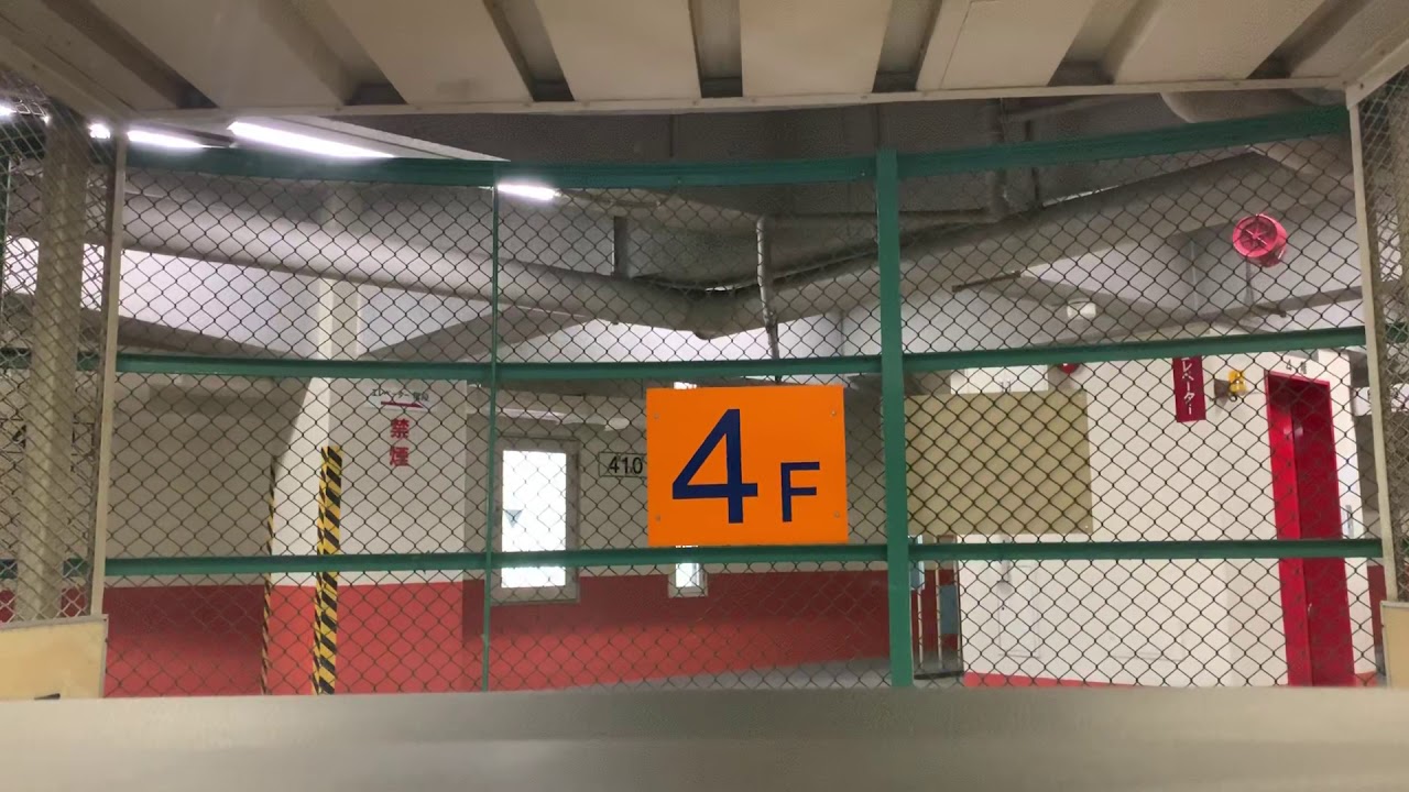 北海道建設会館 回転式立体円形駐車場(入庫)