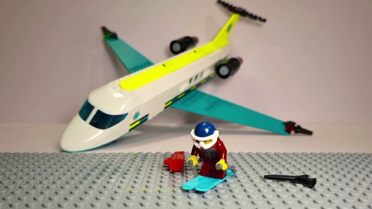 Lego Emergency Air Ambulance Airplane - Lego City Set #60465✈️ Part 2