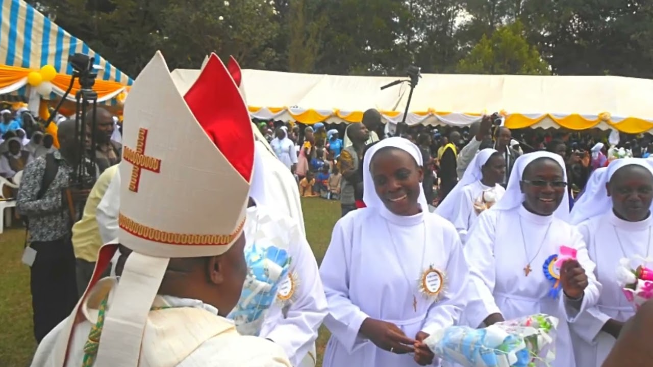 SISTER TRIZAPHILIS ASUMBI EPISODE (Photo video)