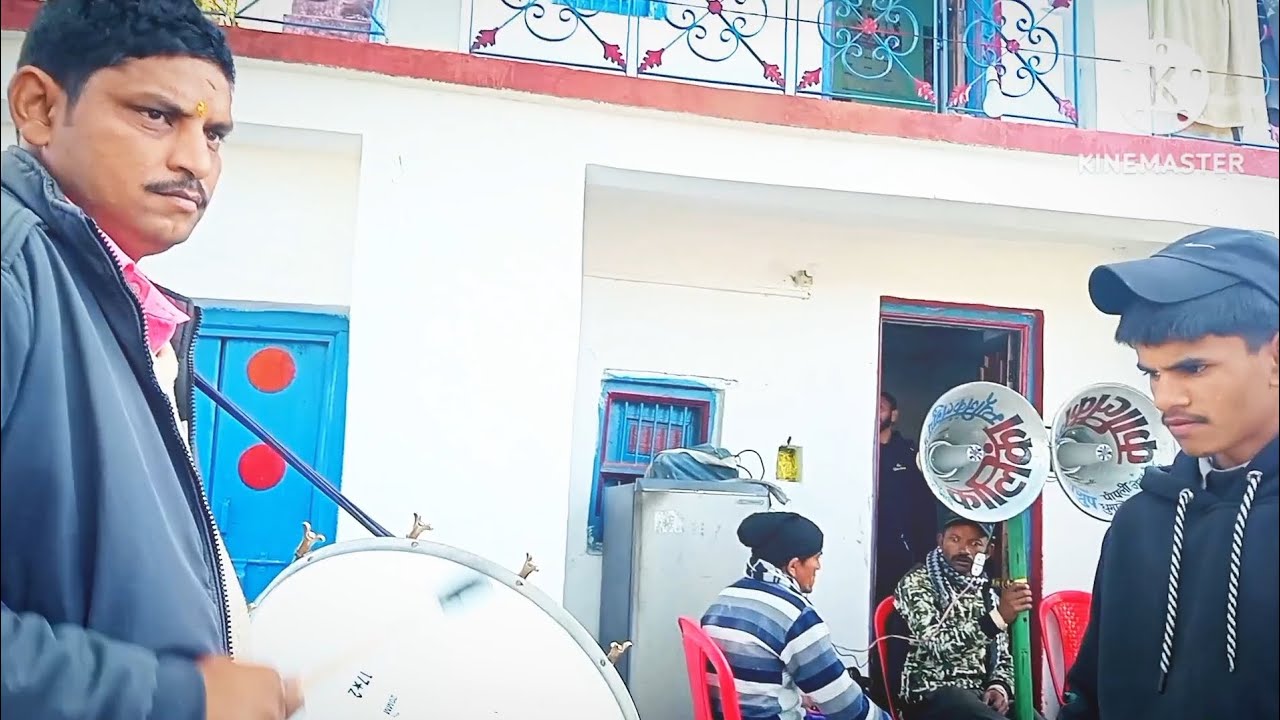 बैंड नया है पर बजाने वाले पुराने हैं असली ताल मेंल रमेश भाई  पीपली गजब  का बैंड है