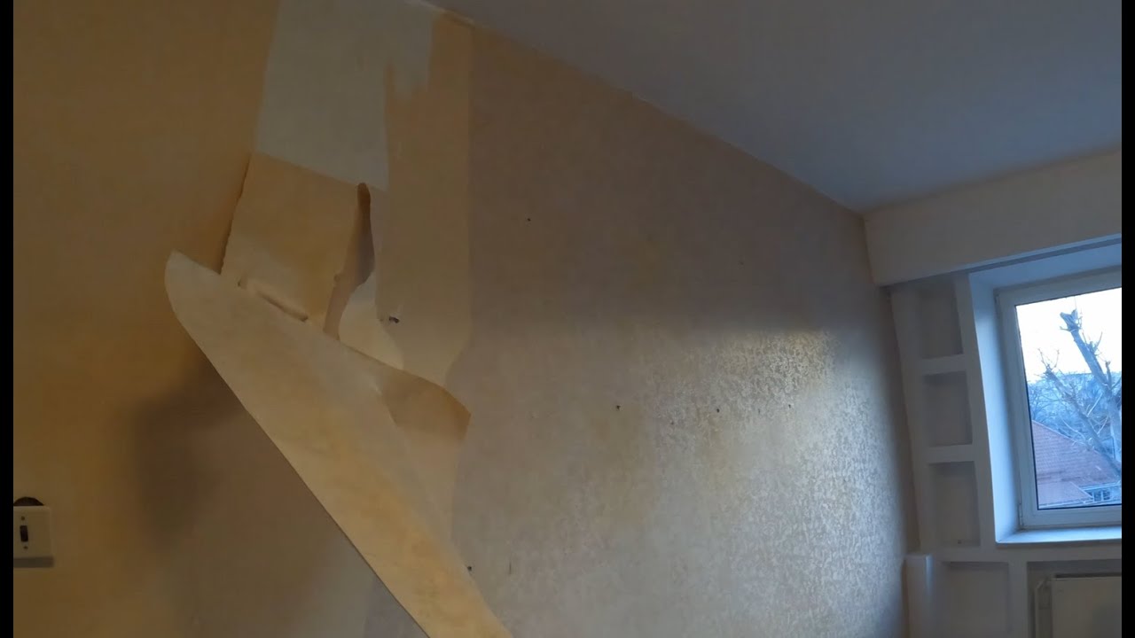 Cum să îndepărtezi tapetul vechi de pe pereți
