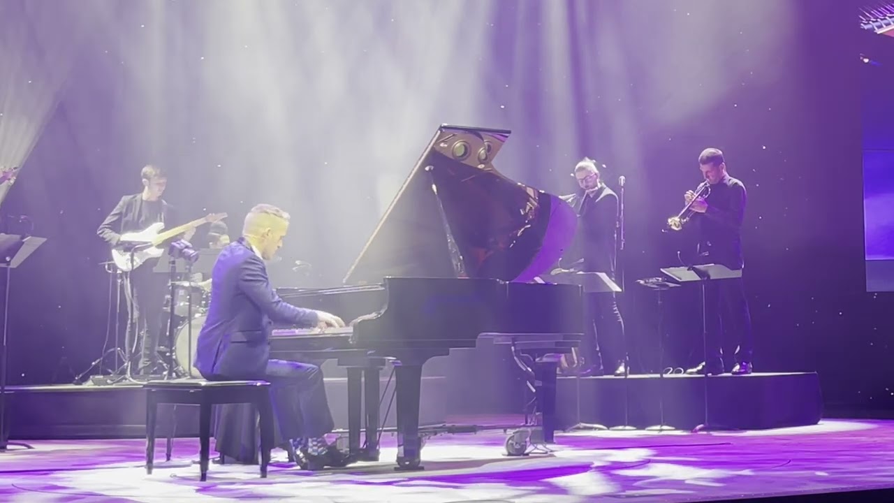 Beethoven Rock Medley Live - Jason Lyle Black