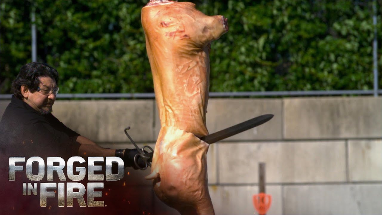 Scottish Claymore EVISCERATES The Competition (Season 3) | Forged in Fire