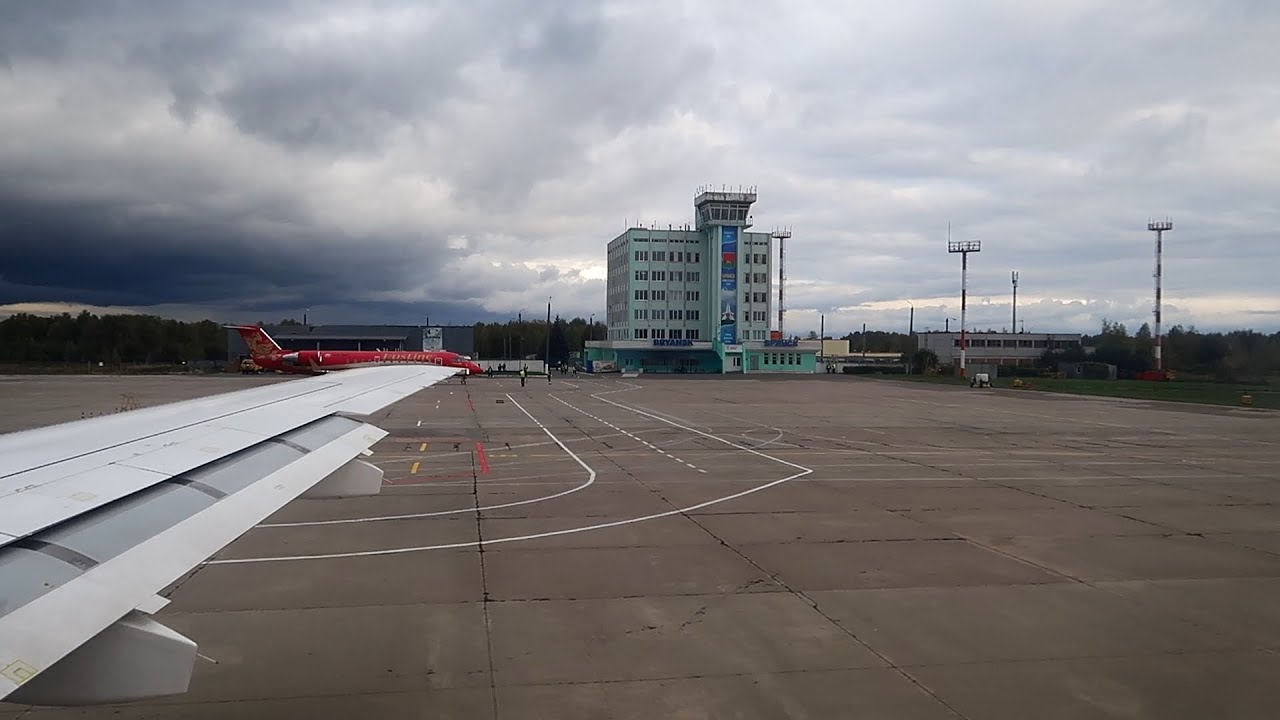 Брянск - Санкт-Петербург Superjet 100 Азимут