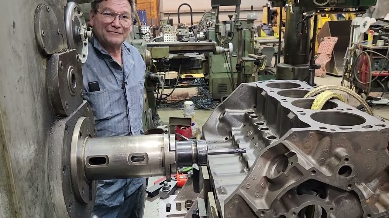 Заметки машиниста: обработка блока 351 для роликовых подъемников COMP Cams