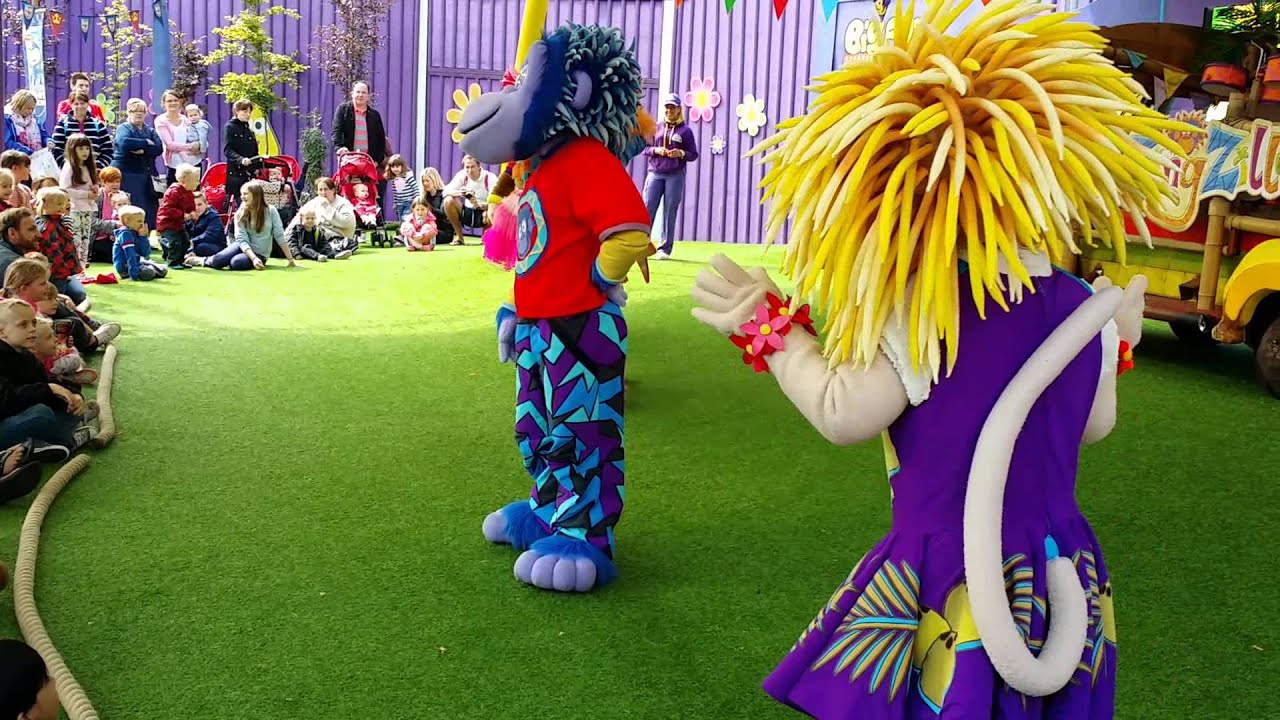 Zingzillas show at cbeebies land alton towers