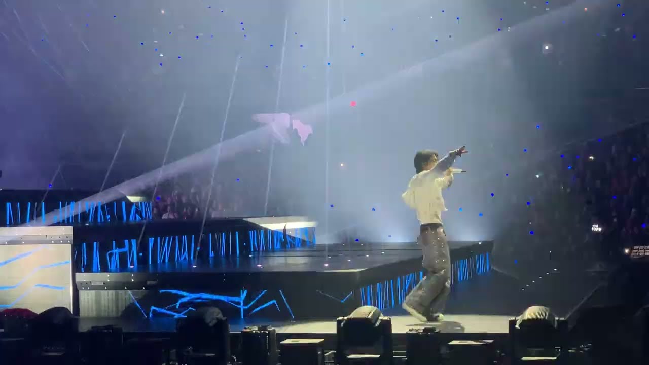 J-Hope 1 Verse and Base Line 250317 CHICAGO DAY 1 HOPE ON THE STAGE Concert Fancam 4K