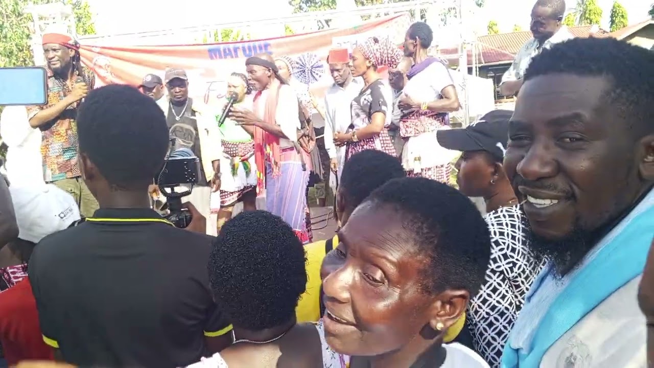 Jokalikambo kuapishwa nde  raisi wa Zaire chipukizi zos mbere ya Amina Munyazi na athumia osini