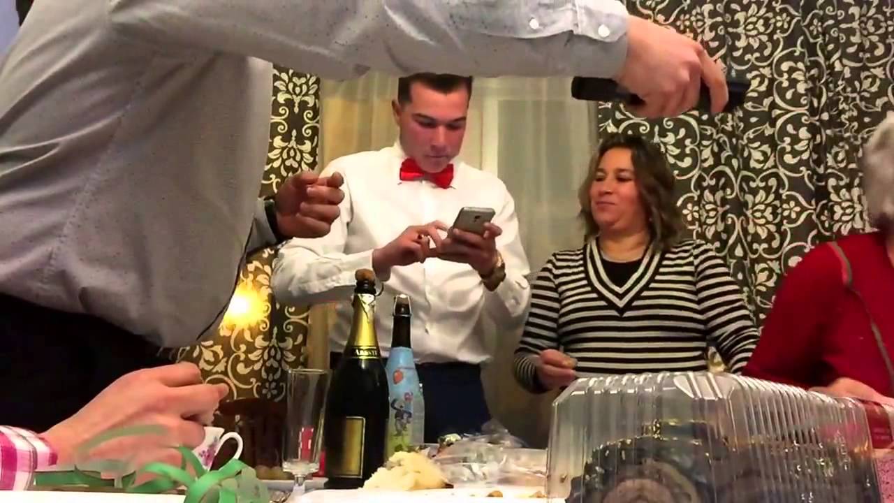 Familia andaluza queda at&oacute;nita con las Campanadas de Canal Sur