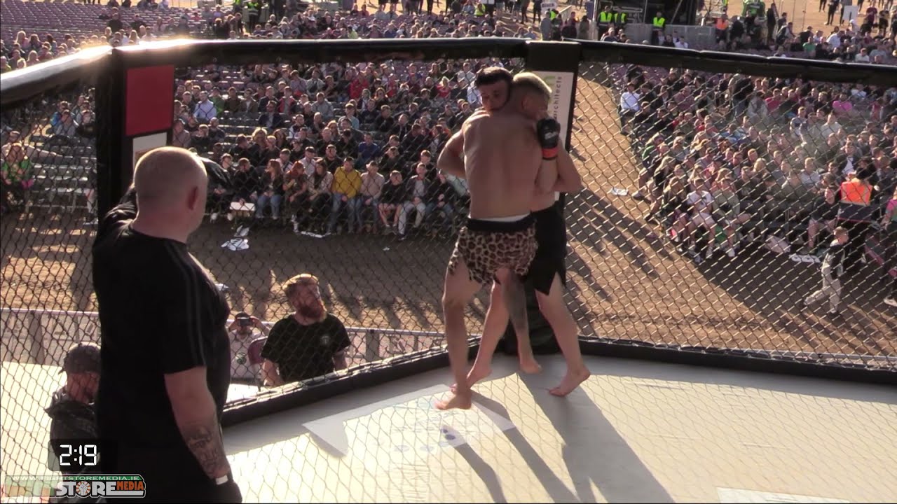 Mikey Byrne vs Ben Hughes - Cage Conflict 4