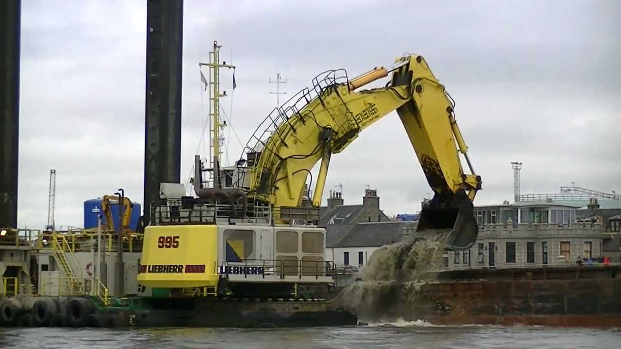 Extreme Machines Nordic Giant Dredging Aberdeen Harbour