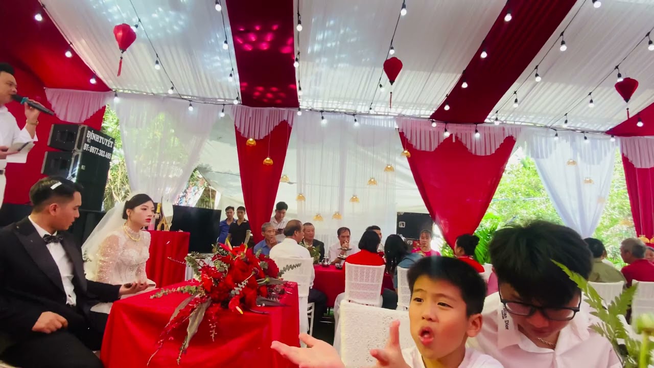 Lễ thành hôn an Thùy và Nguyễn Tuấn ￼ được tổ chức tại tư gia nhà trai