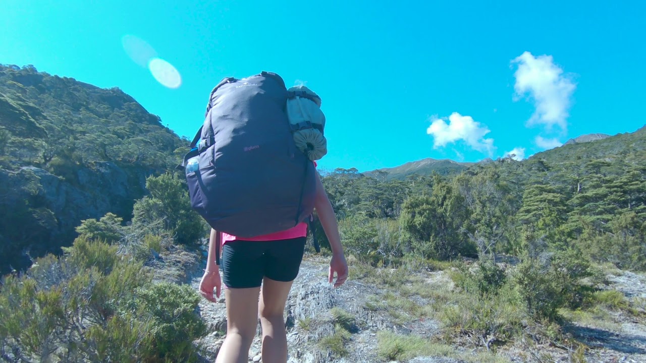 TWO SQUEAKY PACKS | Fenella Hut & Wharariki Beach
