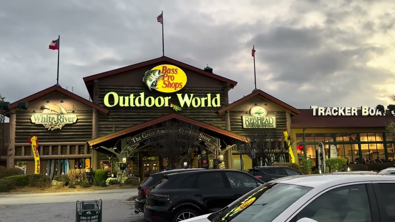 Walking tour of Bass Pro Shops at Sugarloaf Mall Lawrenceville, Georgia