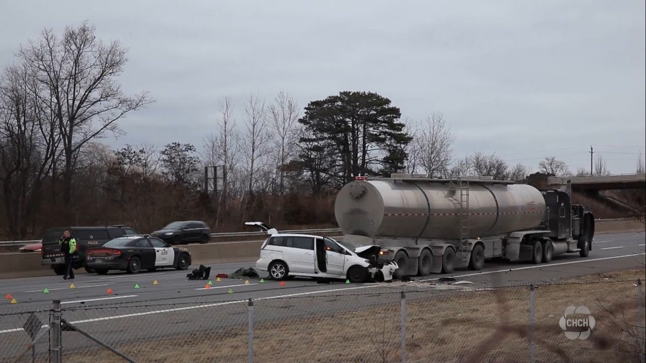 Crash on QEW in Beamsville kills one