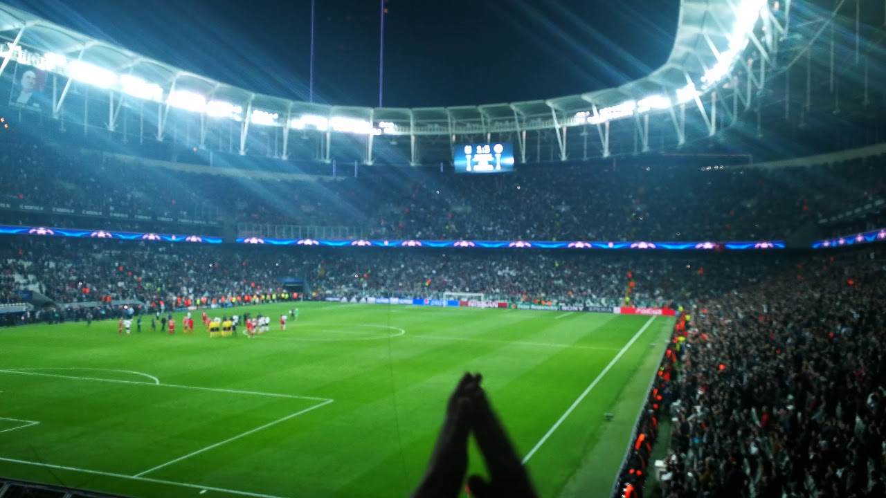 MÜLLER ALKIŞLADI WAGNER ŞAPKA ÇIKARDI (beşiktaş - bayern münih)