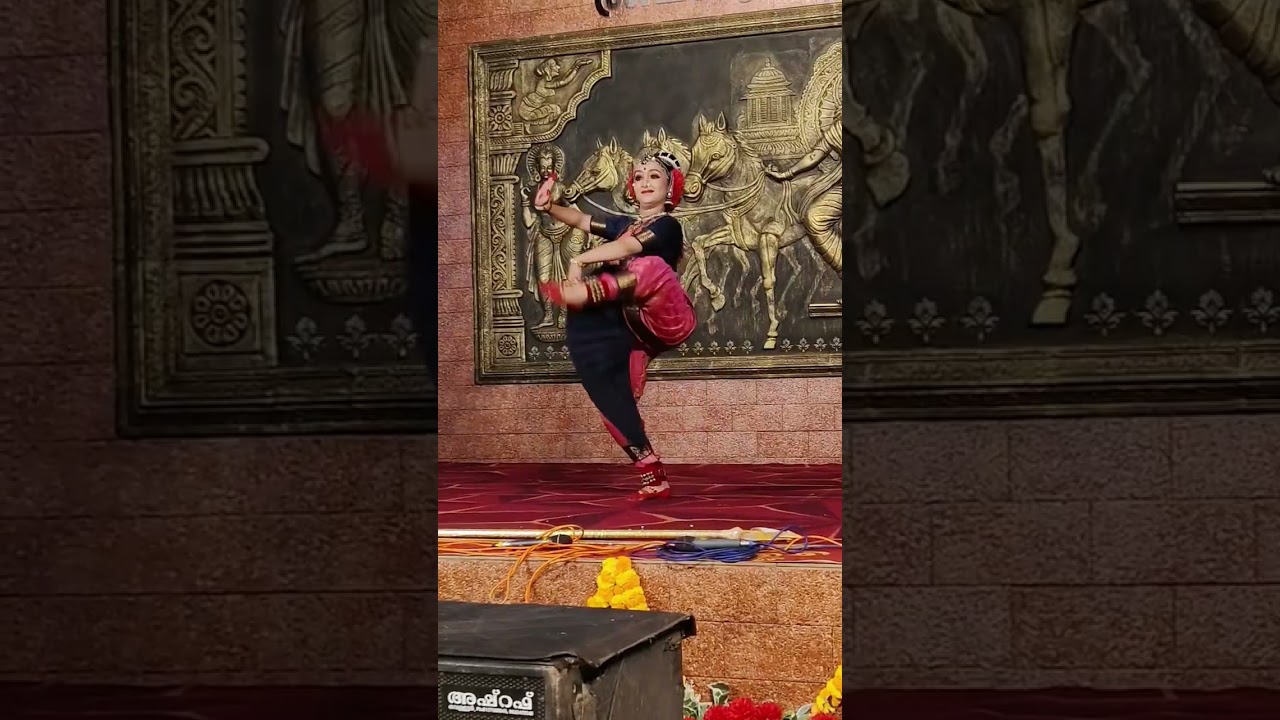 Nyane Saraswathi 💗|Dance cover| @gowrilakshmidanceworld9628 |#dance #classical #viral #trending 