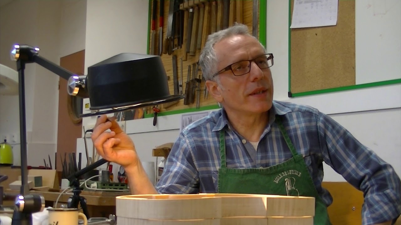 Être professeur de lutherie à l'école nationale de lutherie de Mirecourt