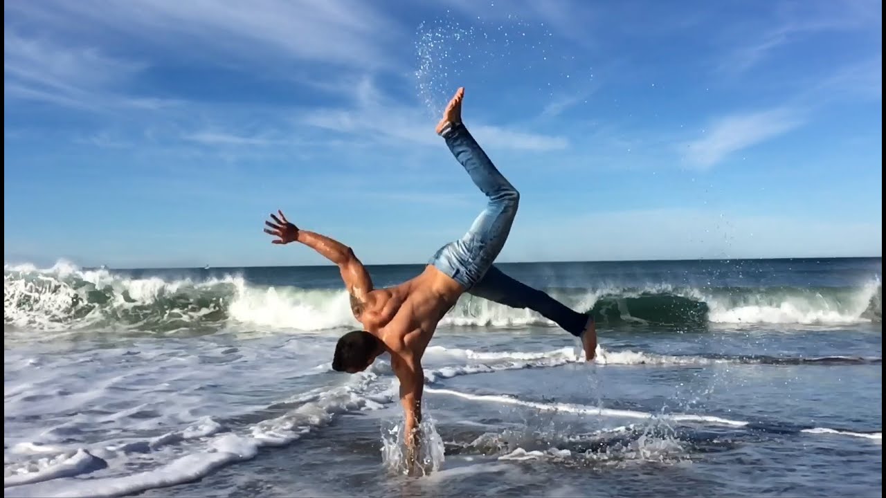 Capoeira - Tutorial Au Trocado ( ENGLISH SUBTITLES )
