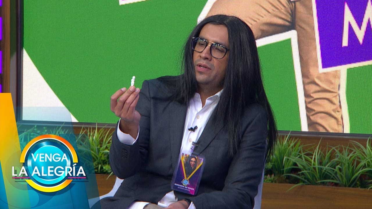 Los conductores le dicen sus compromisos a Margarita para ganarse su gafete. | Venga La Alegría