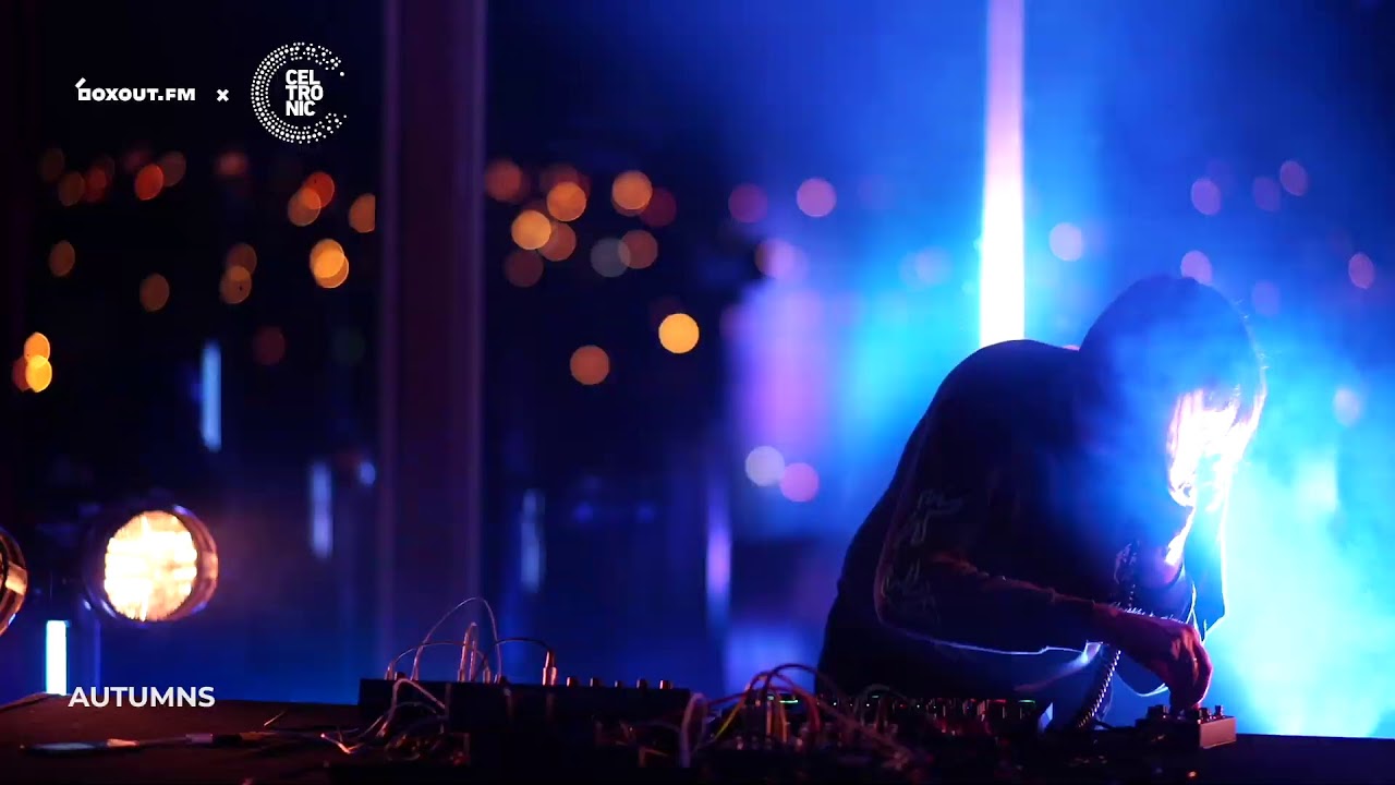 Autumns (Live) at Delhi-Derry: Electronic Connections