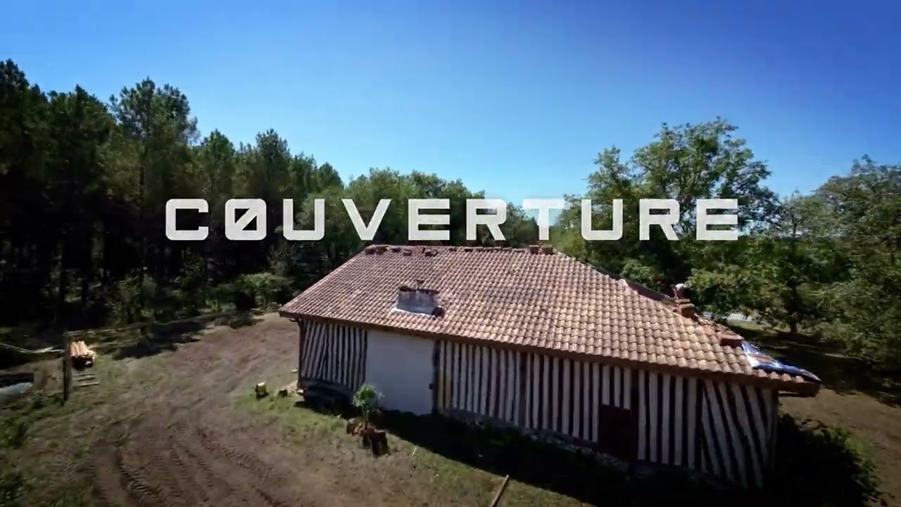 Sur&eacute;l&eacute;vation d'une maison landaise en ossature bois, charpente traditionnelle et isolation.