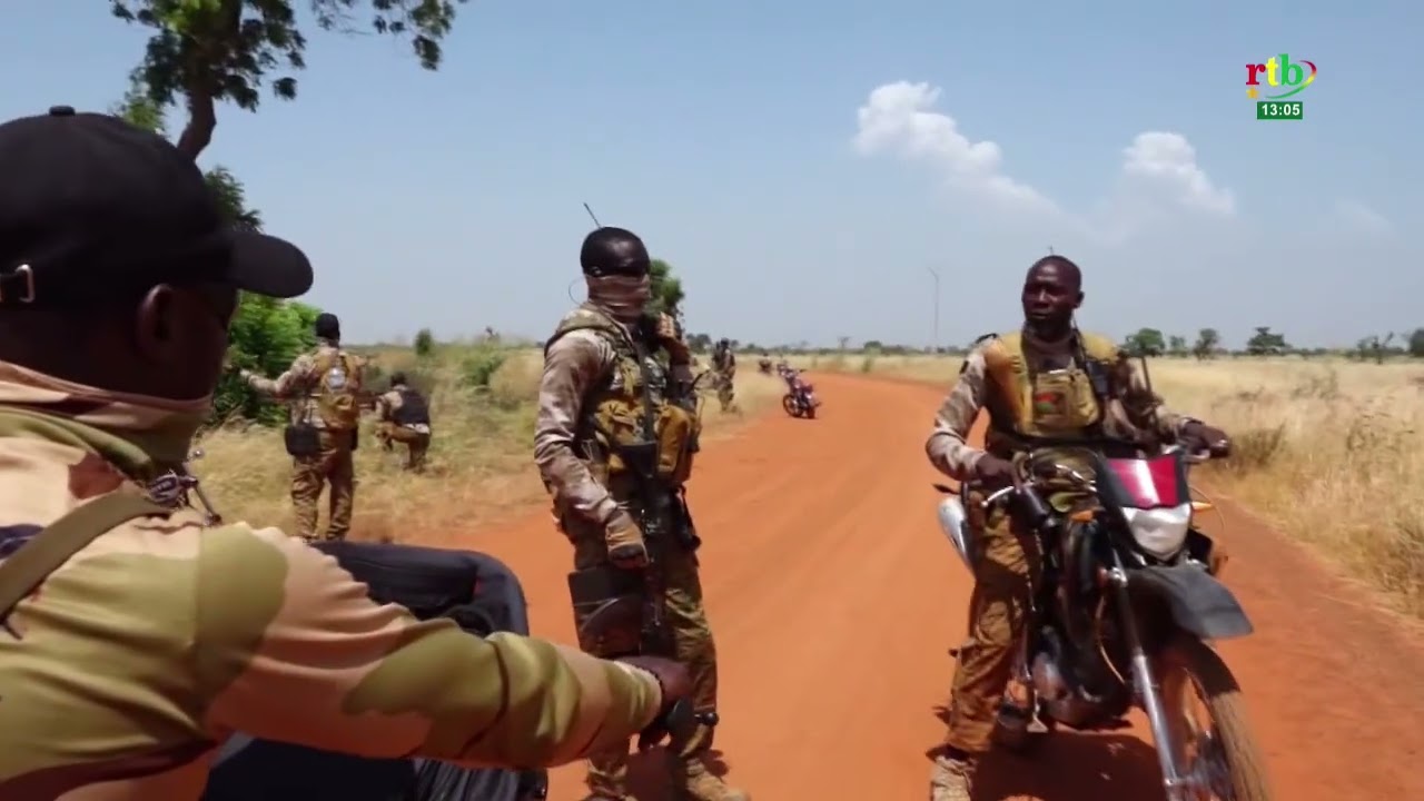 Opération de réinstallation des populations par le bataillon mixte de marche du Centre Nord de Kaya